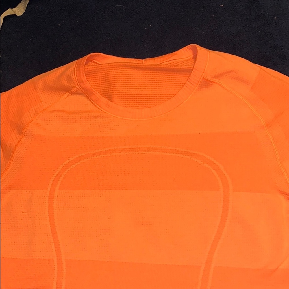 lululemon t shirt